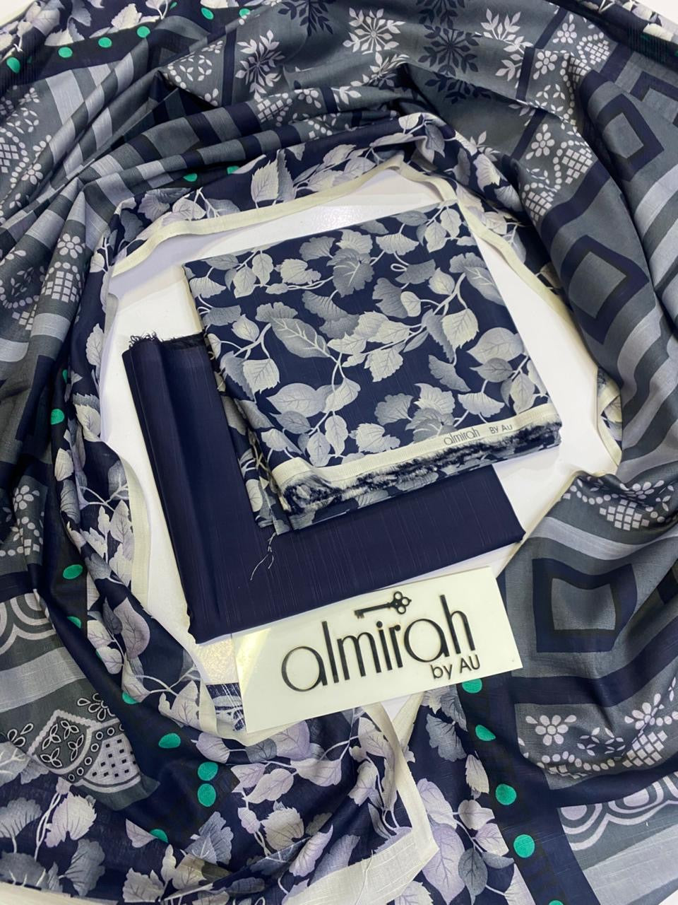 Original Almirah 3pc NEW DESIGN khaddar